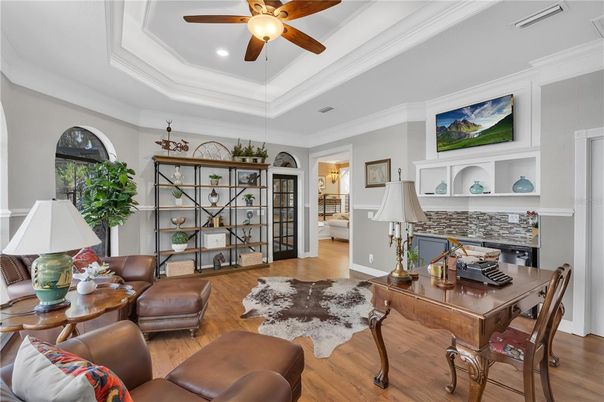 Home Office, Interior, Recessed Lighting, Wood Texture Flooring