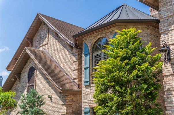 Exterior, Facade, Brick Facade, Brick Traditional