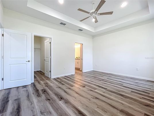 Empty room, Interior, Recessed Lighting, Wood Texture Flooring