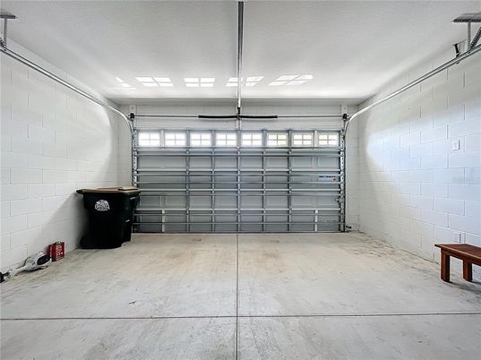 Garage, Interior