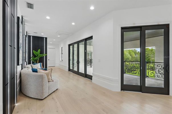 Interior, Recessed Lighting, Wood Texture Flooring