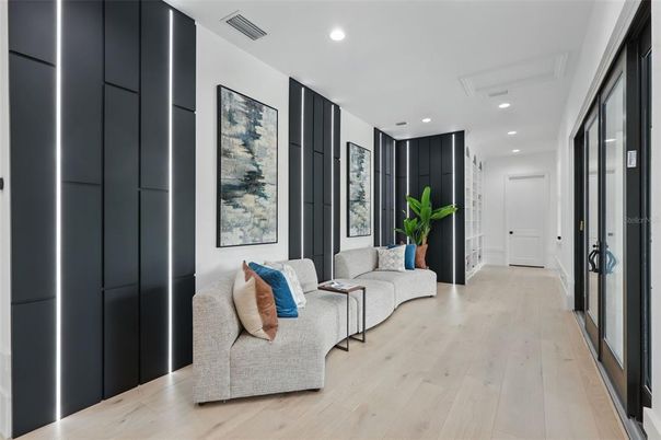 Interior, Living room, Recessed Lighting, Wood Texture Flooring