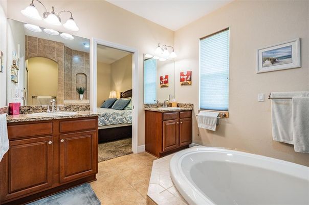 Bathroom, Bedroom, Dual Sink Vanities, Interior