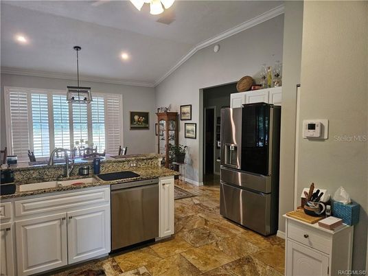 Dining room, Interior, Kitchen, Pendant Lights, Recessed Lighting, Stainless Steel Appliances