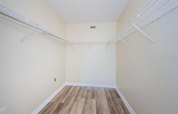 Interior, Walk-in Closets, Wood Texture Flooring