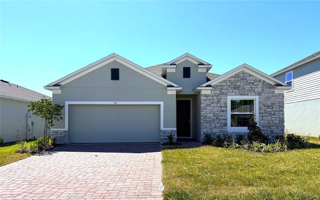 Attached, Exterior, Facade, American Craftsman