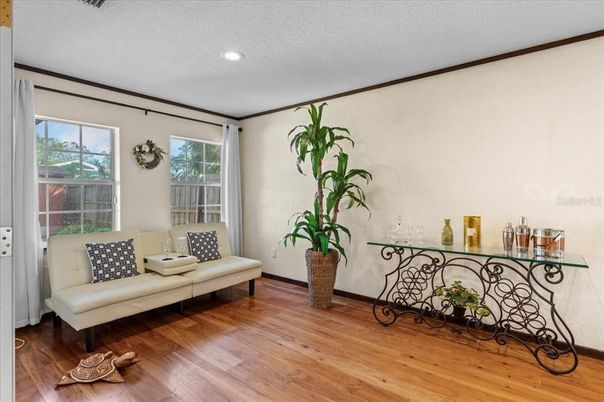 Interior, Recessed Lighting, Wood Texture Flooring