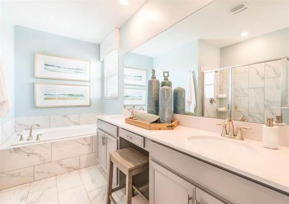 Bathroom, Interior, Marble, Marble Walls, Recessed Lighting