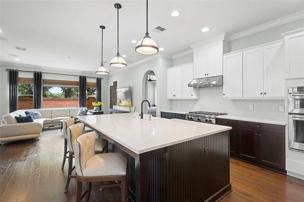 Interior, Kitchen, Living room, Pendant Lights, Recessed Lighting, Stainless Steel Appliances, Wood Texture Flooring