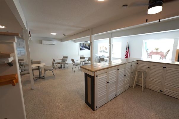 Dining room, Interior, Recessed Lighting
