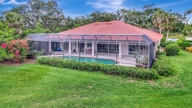 Backyard, Exterior, Pool