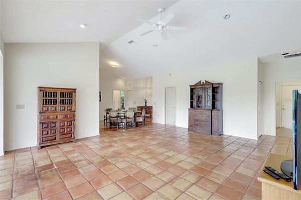 Dining room, Interior, Recessed Lighting