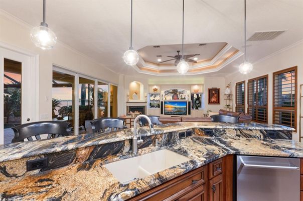 Fireplace, Interior, Kitchen, Pendant Lights, Recessed Lighting