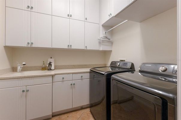 Interior, Washer