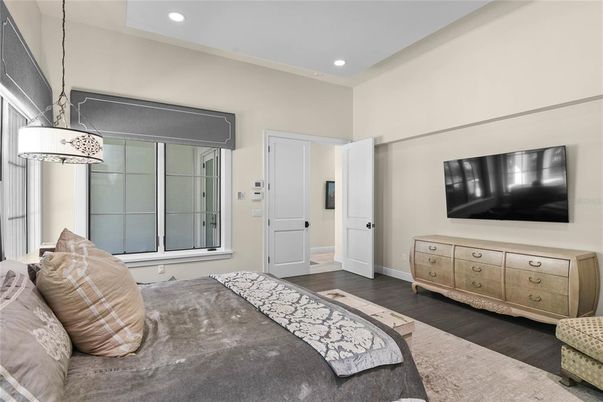 Bedroom, Interior, Pendant Lights, Recessed Lighting, Wood Texture Flooring