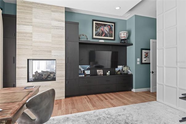Home Office, Interior, Recessed Lighting, Wood Texture Flooring