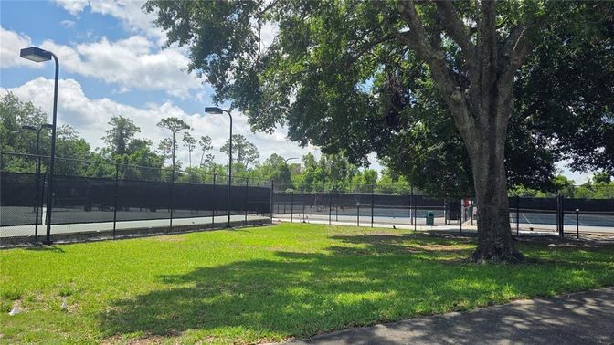 Exterior, Tennis Courts