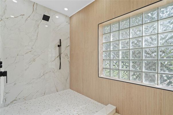 Bathroom, Interior, Marble Walls, Recessed Lighting