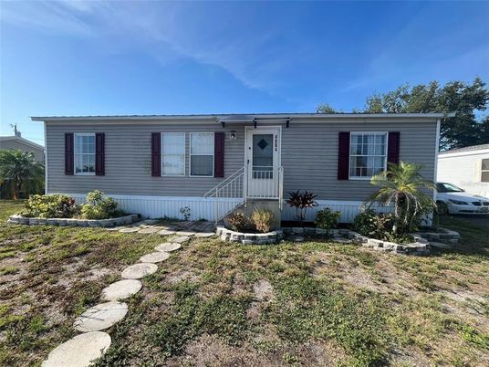 Backyard, Exterior, Facade, Raised Ranch