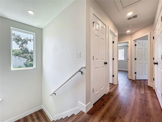 Interior, Recessed Lighting, Wood Texture Flooring