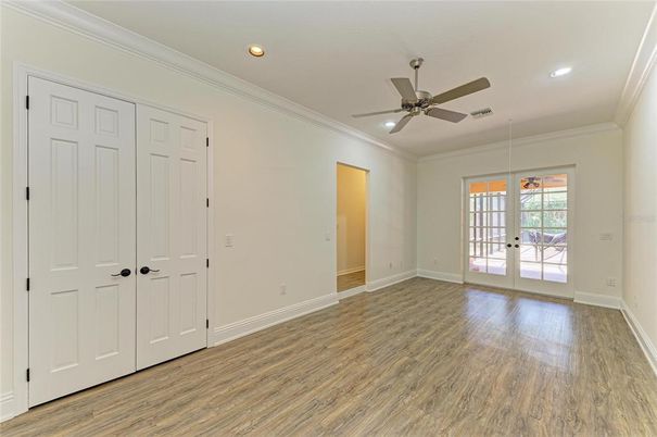 Empty room, Interior, Recessed Lighting, Wood Texture Flooring