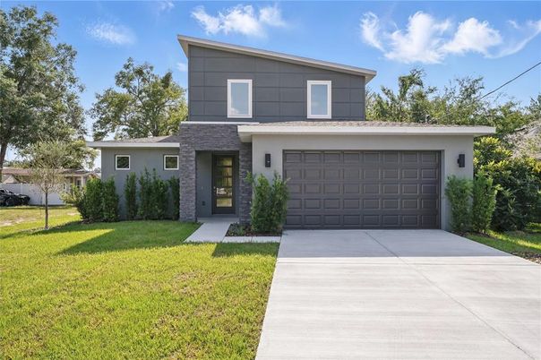 Attached, Exterior, Facade, Modern