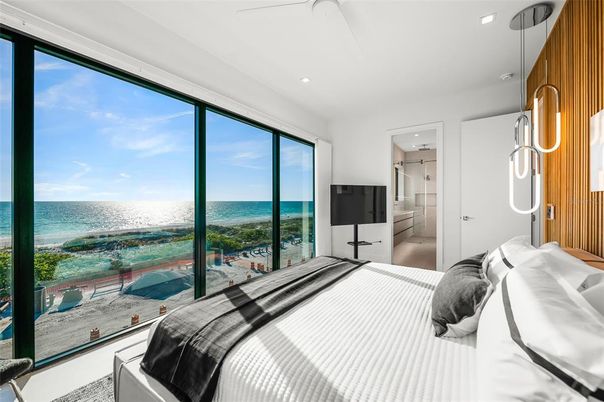 Bedroom, Interior, Recessed Lighting, Water