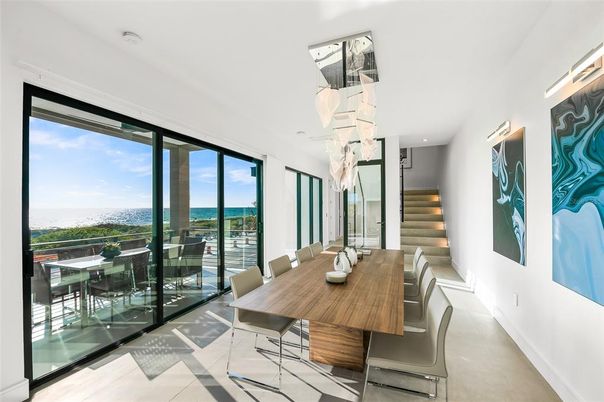 Dining room, Interior, Pendant Lights, Recessed Lighting, Water