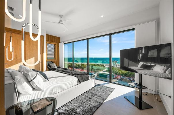 Bedroom, Interior, Recessed Lighting, Water