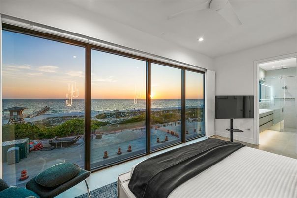 Bedroom, Interior, Recessed Lighting, Water
