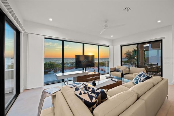 Interior, Living room, Recessed Lighting, Water