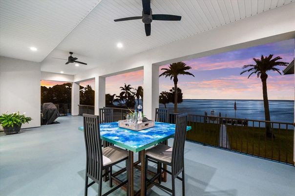 Exterior, Recessed Lighting, Water
