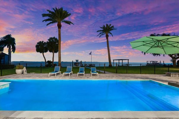 Exterior, Pool, Water