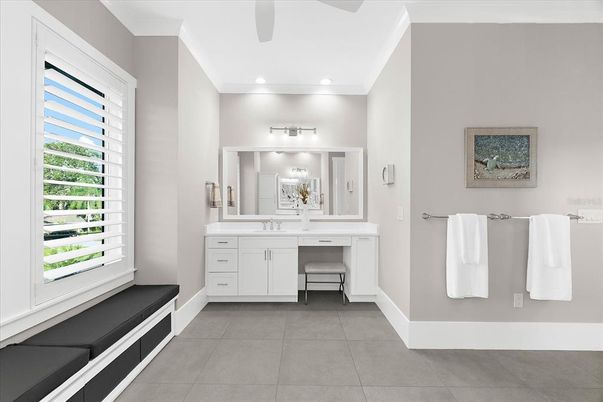 Bathroom, Interior, Recessed Lighting