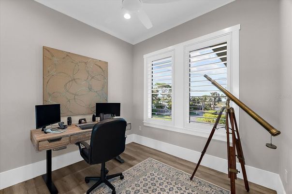 Home Office, Interior, Recessed Lighting, Wood Texture Flooring
