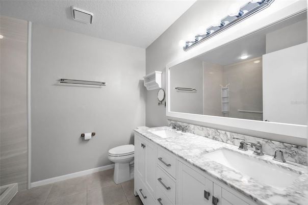 Bathroom, Dual Sink Vanities, Interior