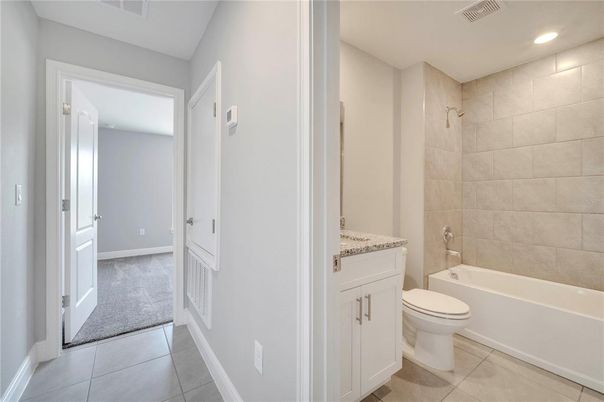 Bathroom, Interior, Recessed Lighting