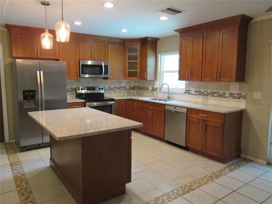 Interior, Kitchen, Pendant Lights, Recessed Lighting, Stainless Steel Appliances