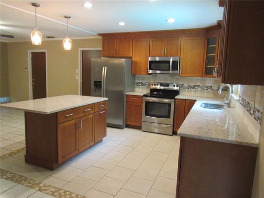 Interior, Kitchen, Pendant Lights, Recessed Lighting, Stainless Steel Appliances