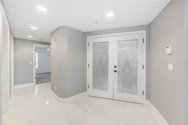 Empty room, Interior, Marble, Recessed Lighting