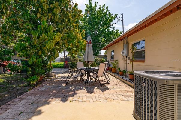 Backyard, Exterior