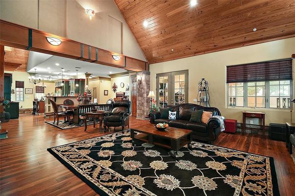 Dining room, Interior, Living room, Pendant Lights, Recessed Lighting, Wooden Ceilings, Wood Texture Flooring