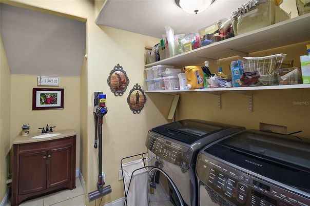 Interior, Washer