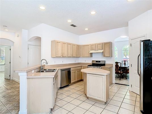 Dining room, Interior, Kitchen, Recessed Lighting, Stainless Steel Appliances
