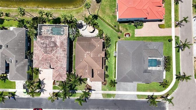 Exterior, Drone