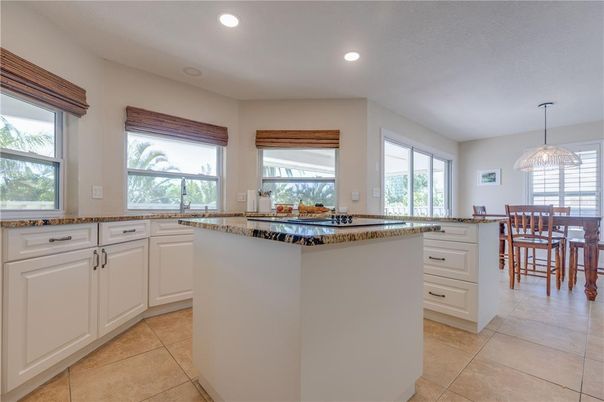 Dining room, Interior, Kitchen, Pendant Lights, Recessed Lighting