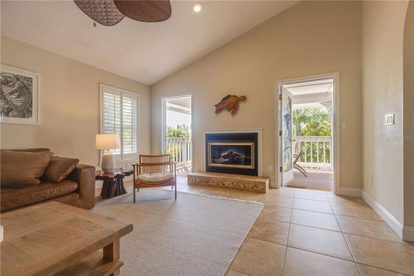 Fireplace, Interior, Living room, Recessed Lighting