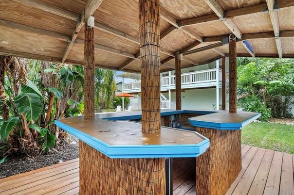 Exterior, Hot Tub