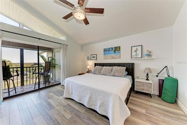 Bedroom, Interior, Water, Wood Texture Flooring
