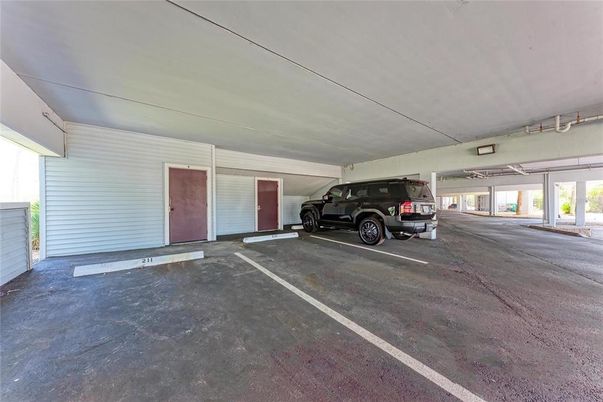 Garage, Interior